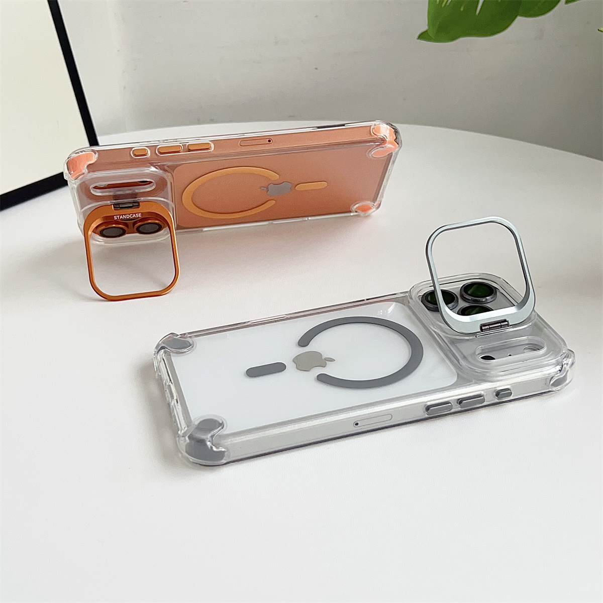 Magnetyczne przezroczyste etui – Magnetic Charging Stand recenzja i cena